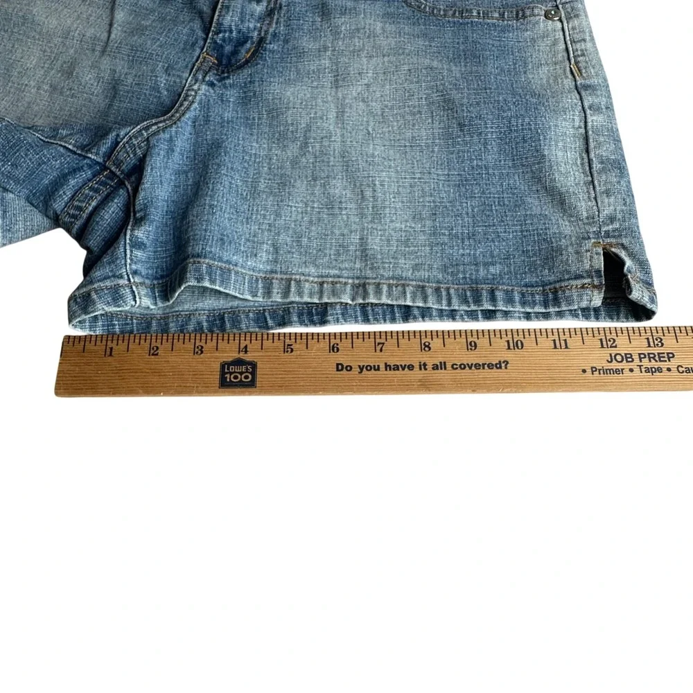 L.A. Blues Stretch Denim Shorts Medium Wash Rhinestone Back Pocket Women's 12